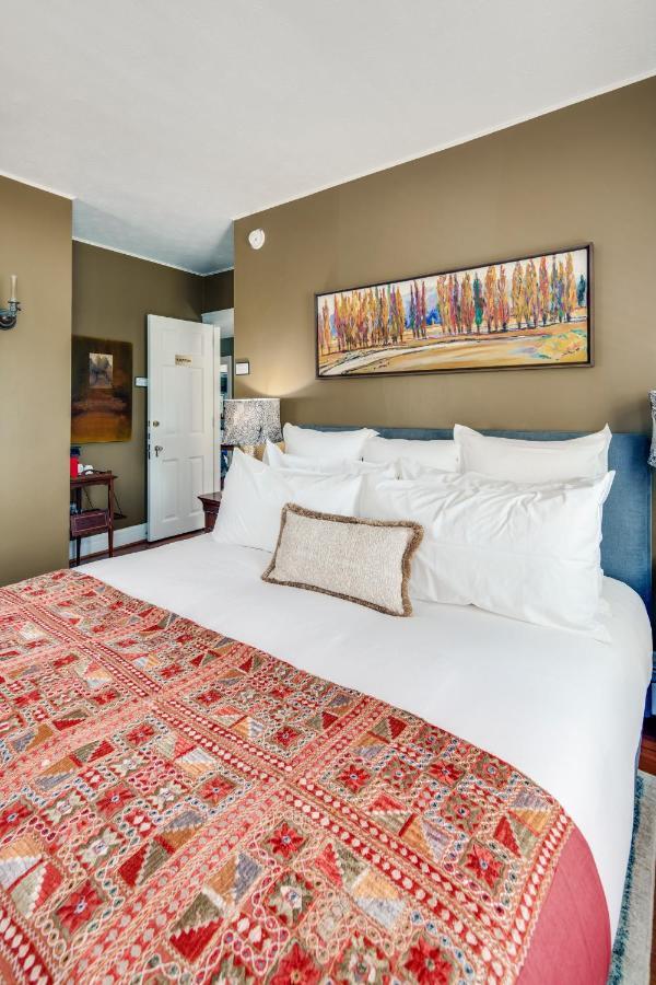 The Applewood Manor Bed & Breakfast แอชวิลล์ ภายนอก รูปภาพ
