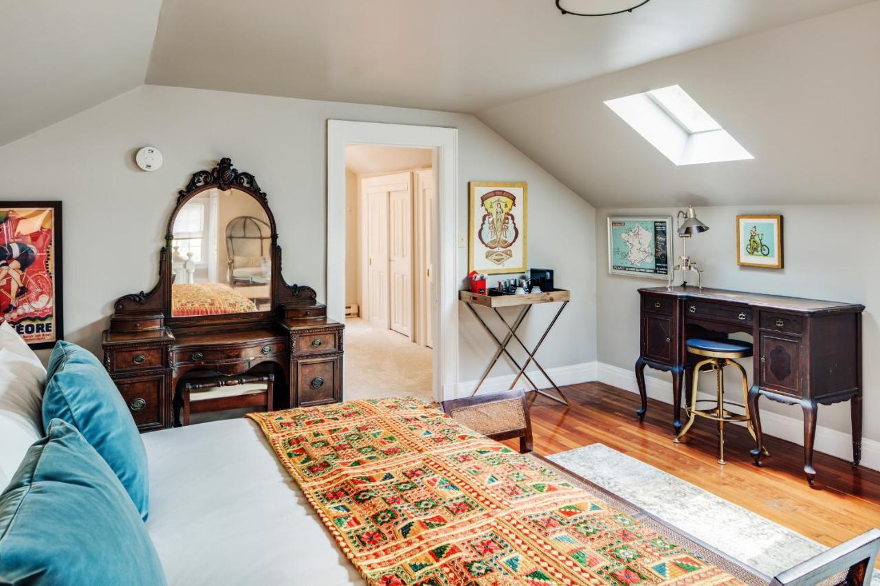 The Applewood Manor Bed & Breakfast แอชวิลล์ ภายนอก รูปภาพ