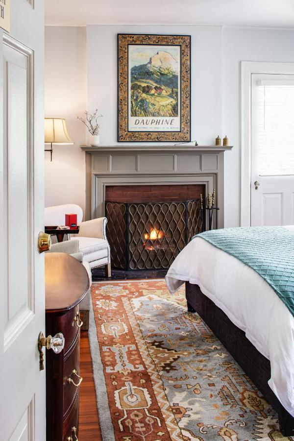 The Applewood Manor Bed & Breakfast แอชวิลล์ ภายนอก รูปภาพ