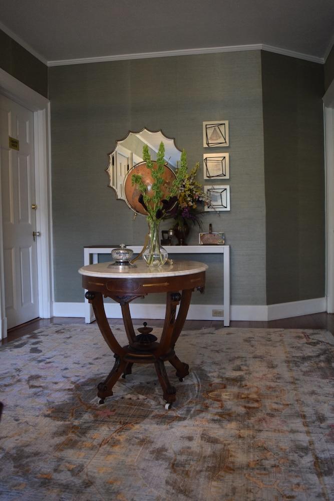 The Applewood Manor Bed & Breakfast แอชวิลล์ ภายนอก รูปภาพ