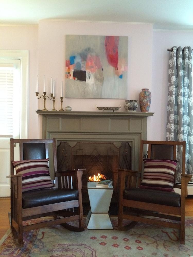 The Applewood Manor Bed & Breakfast แอชวิลล์ ภายนอก รูปภาพ
