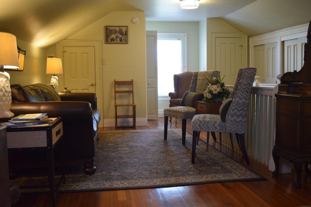 The Applewood Manor Bed & Breakfast แอชวิลล์ ภายนอก รูปภาพ
