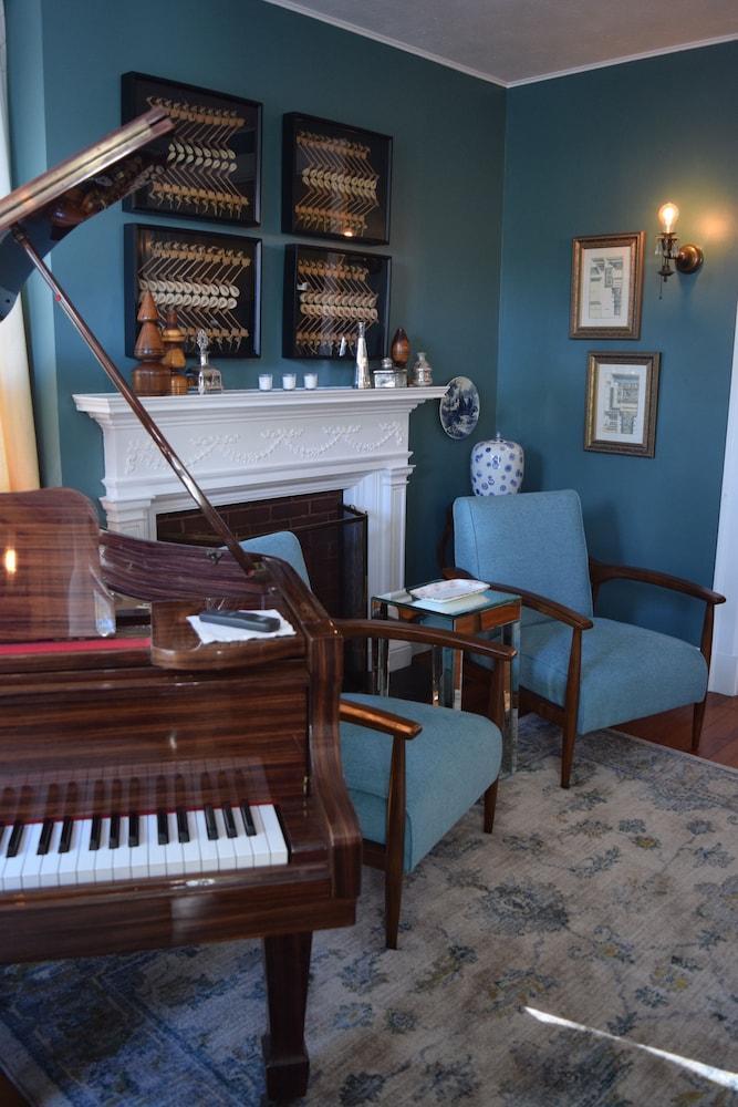 The Applewood Manor Bed & Breakfast แอชวิลล์ ภายนอก รูปภาพ